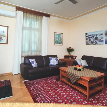 Apartman Avgustini