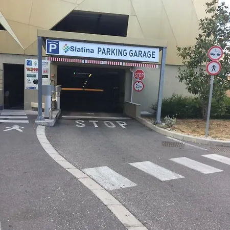 Avgustini Apartman